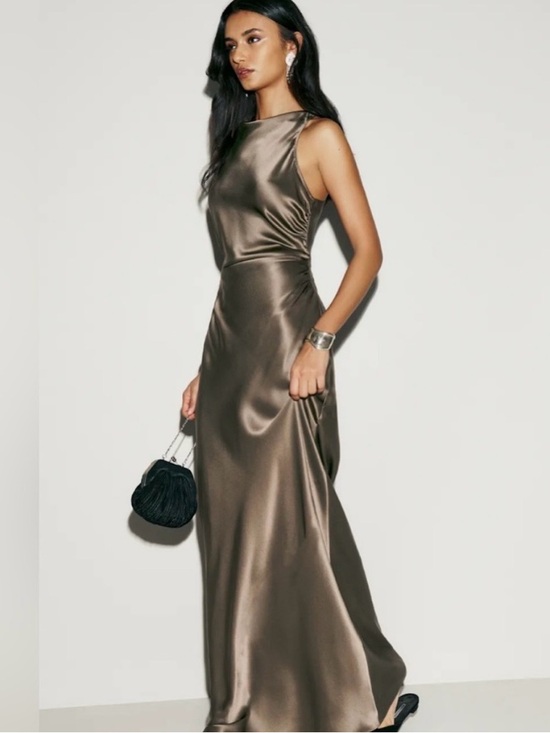 Reformation Dresses & Skirts - Reformation Anaiis Silk Dress in Morel